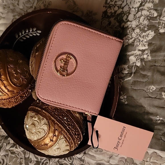 Juicy Couture Handbags - NWT JUICY COUTURE WALLET